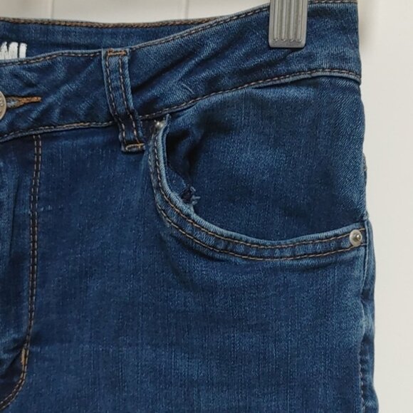 Dark wash blue superskinny stretchy jeans Woman's pants - Picture 3 of 10